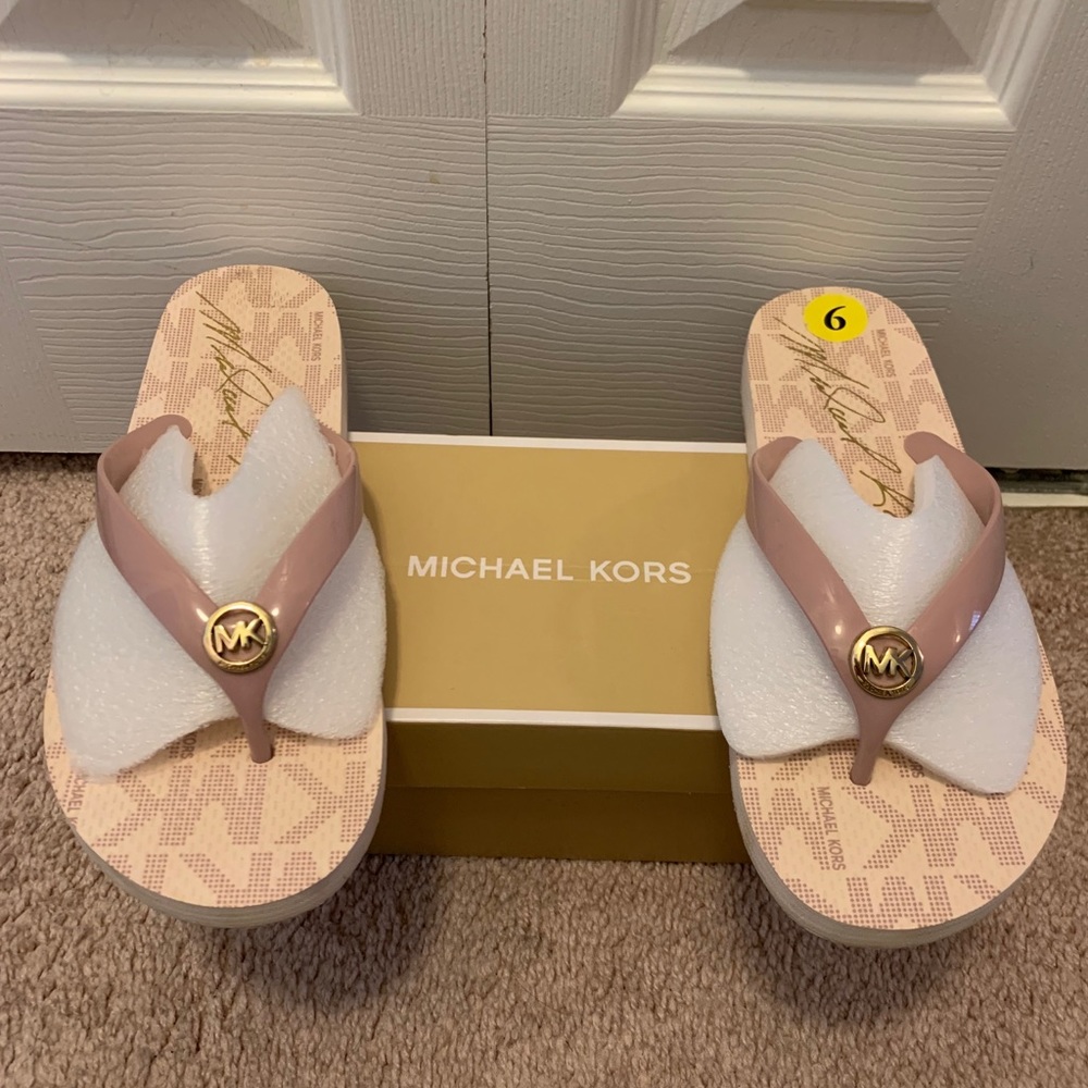 MICHEAL Michael Kors flip flops